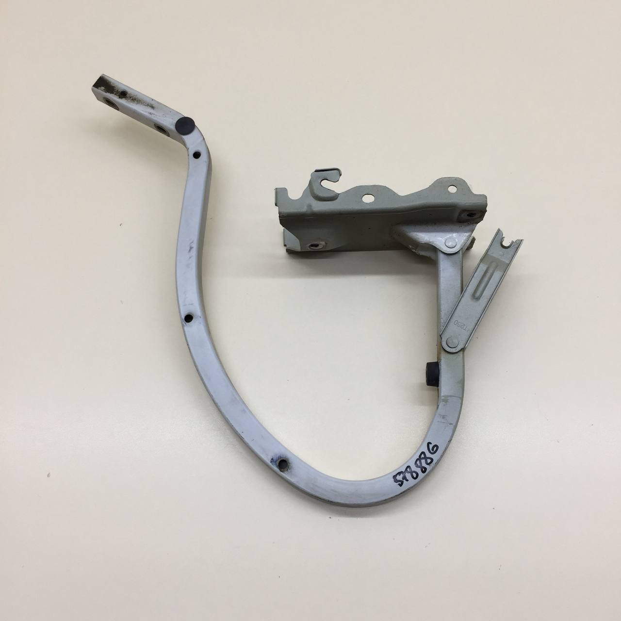 Петля крышки багажника Chevrolet Aveo T250 2005-2011