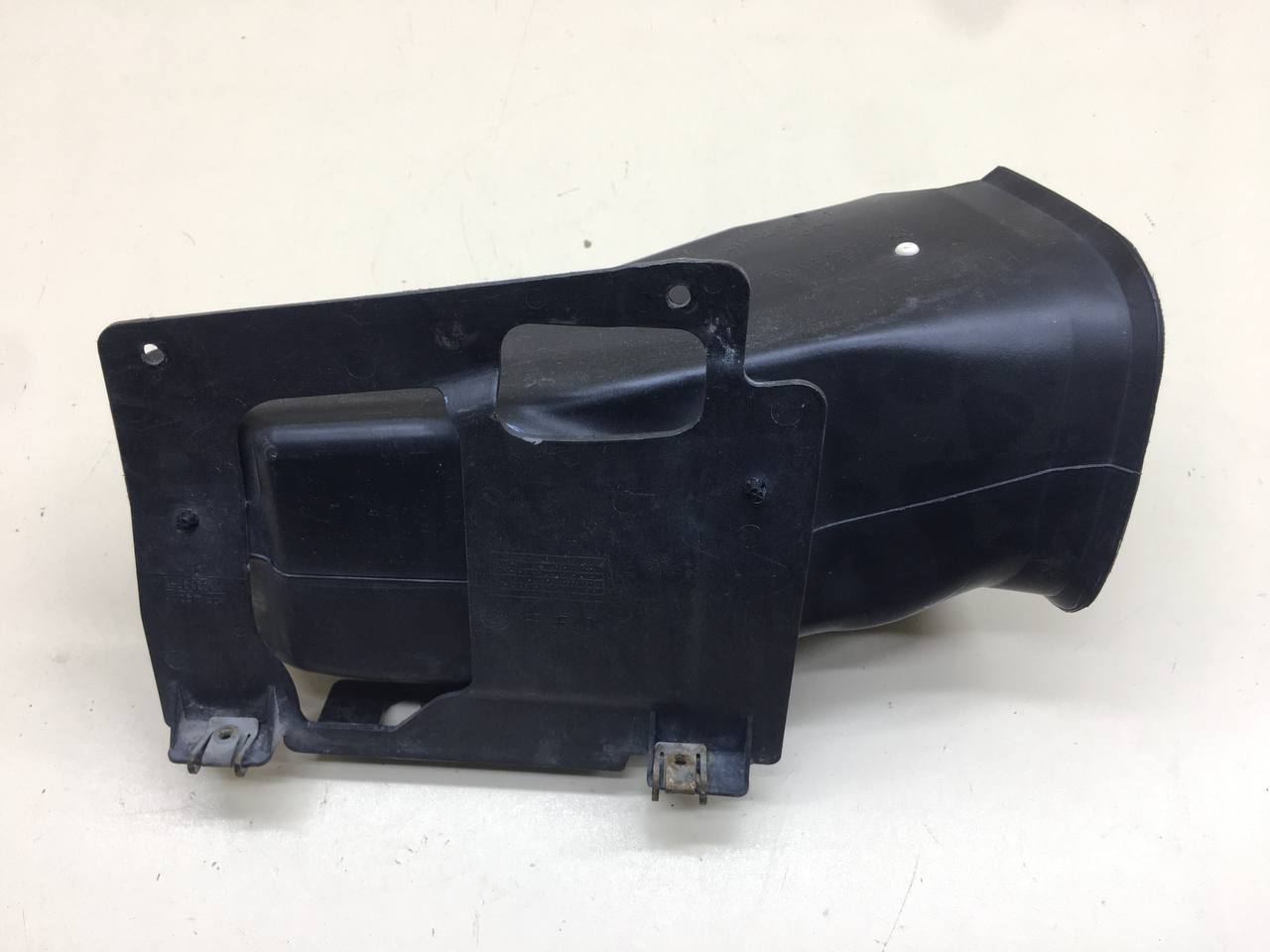 Воздуховод BMW 3-series E46 1998-2005