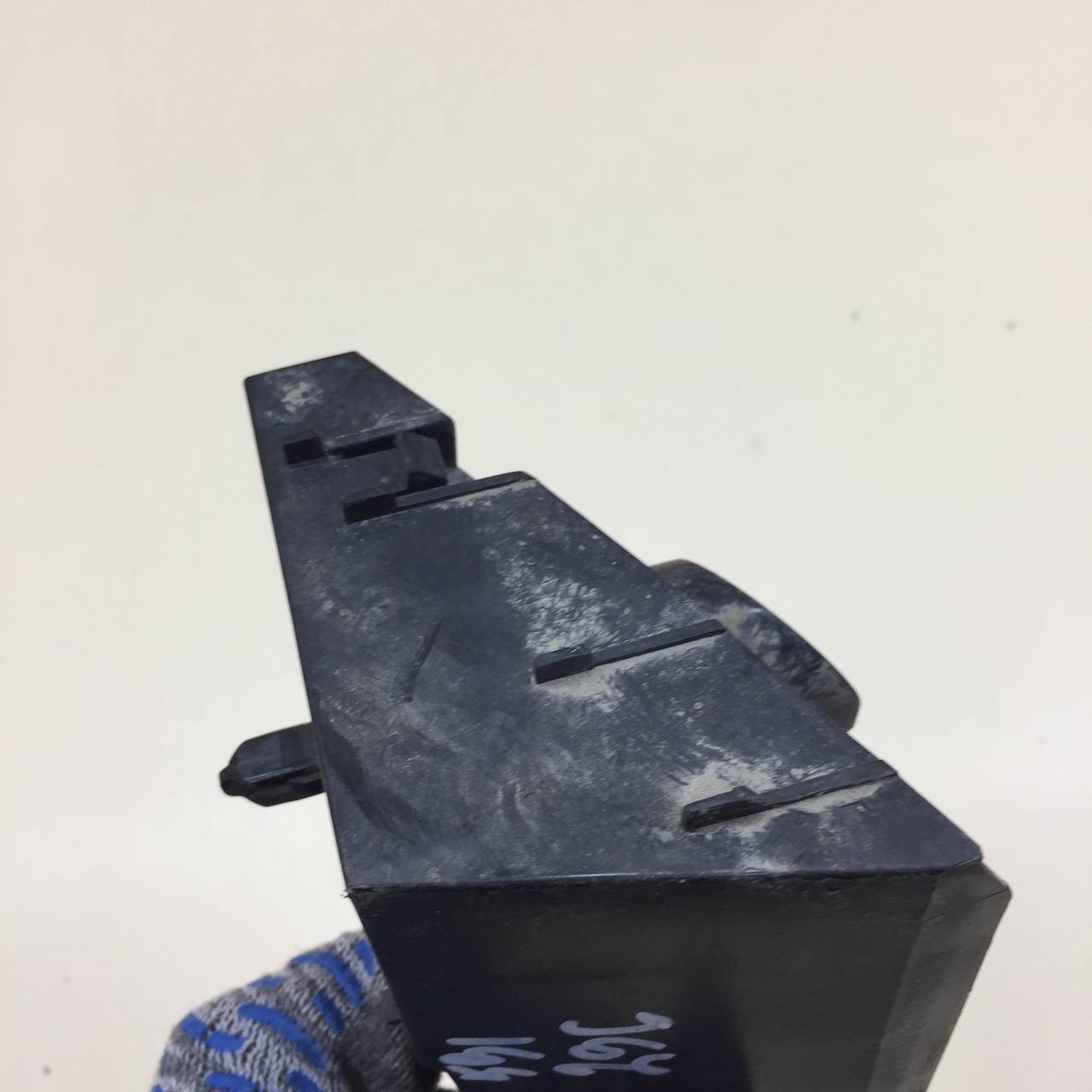 Кронштейн заднего бампера Suzuki Grand Vitara 2005-2015