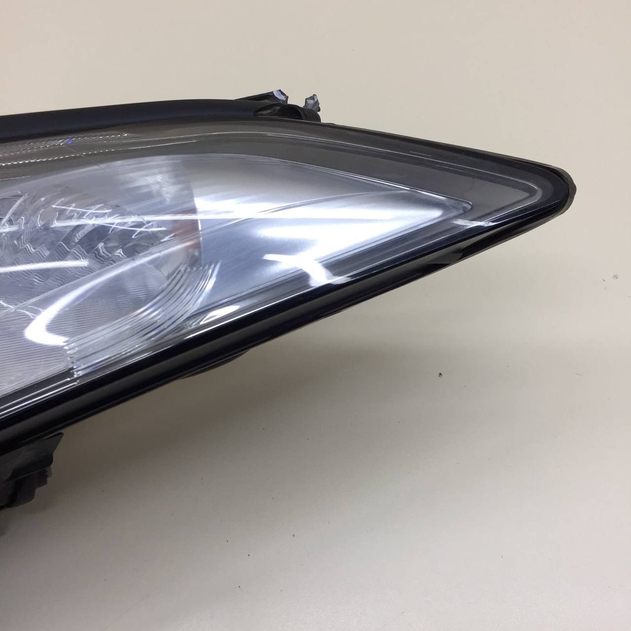 Фара левая Nissan GTR (R35) 2008>