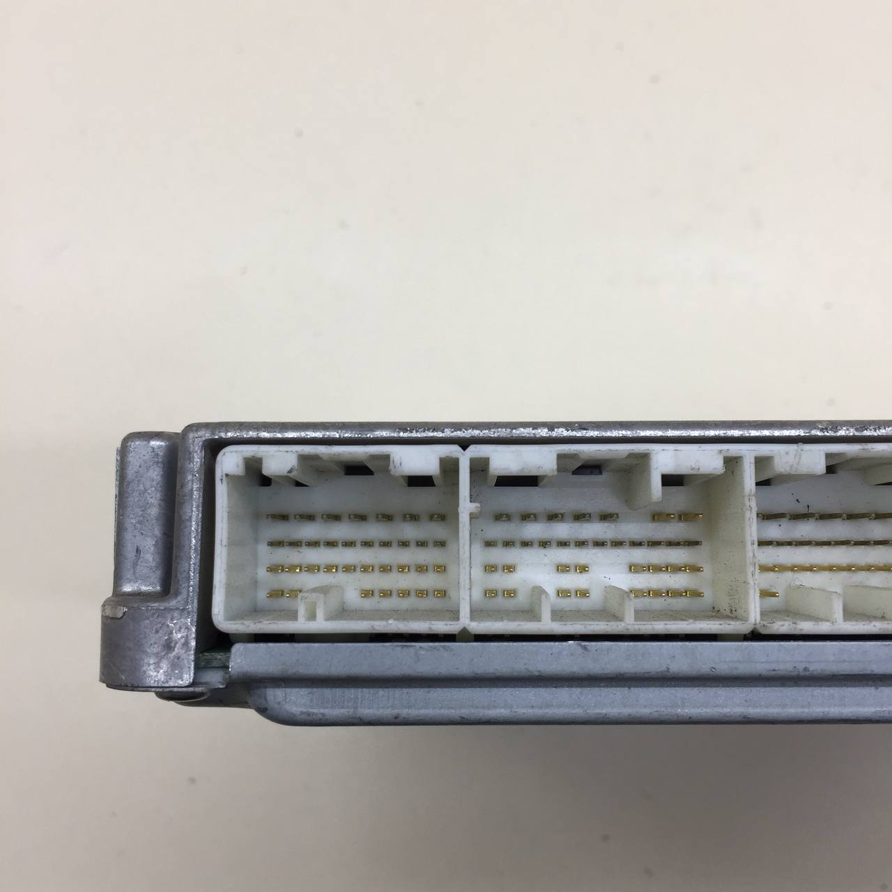 Блок управления двигателем Toyota Avensis (T250) 2003-2009