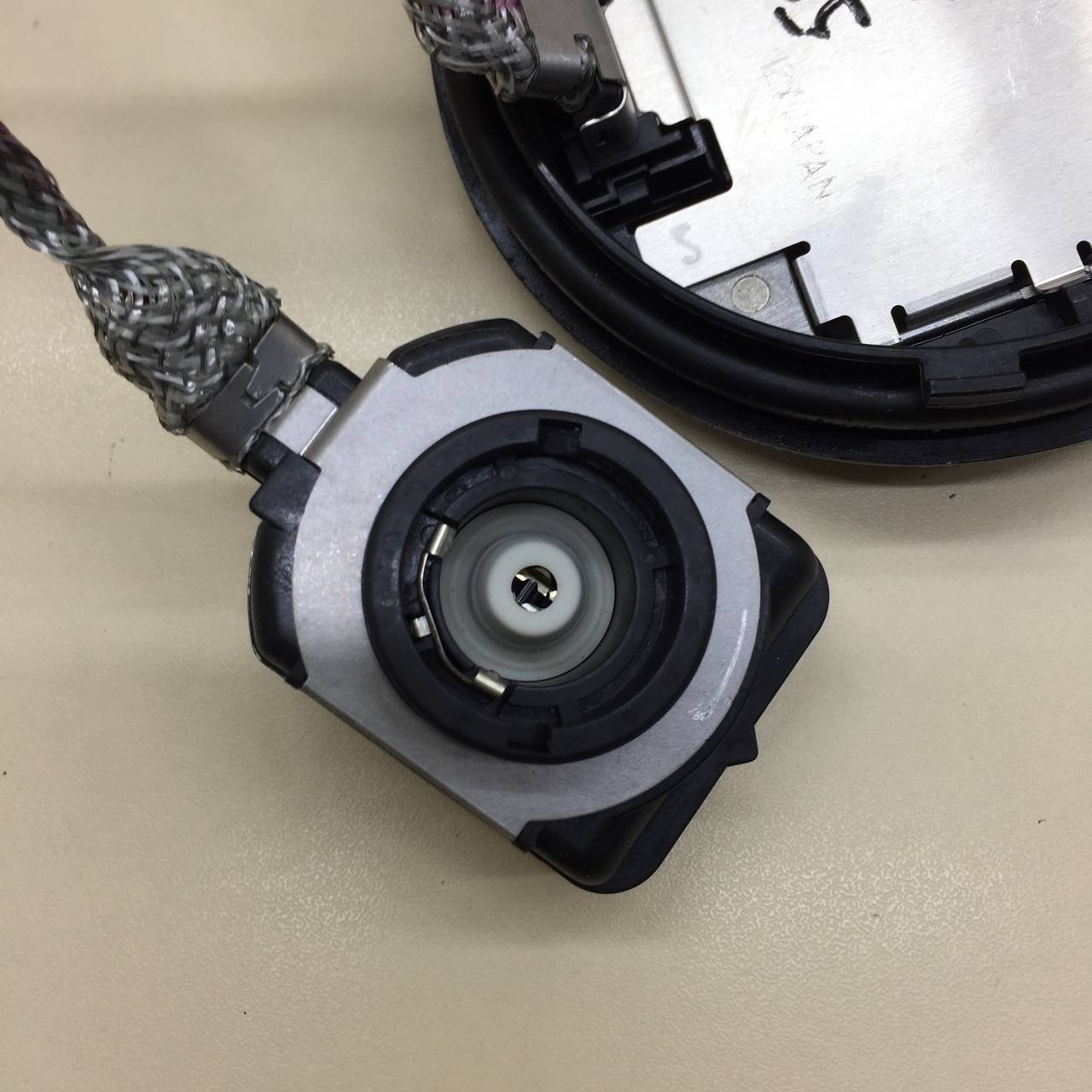 Блок ксеноновой лампы Toyota Camry (XV50) 2011-2017