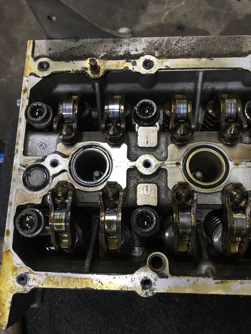 Головка блока цилиндров Volkswagen Tiguan (5N1) 2007-2011