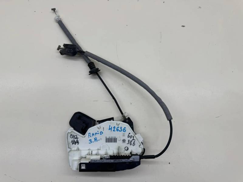 Замок двери задней правой Skoda Rapid 2012-2020