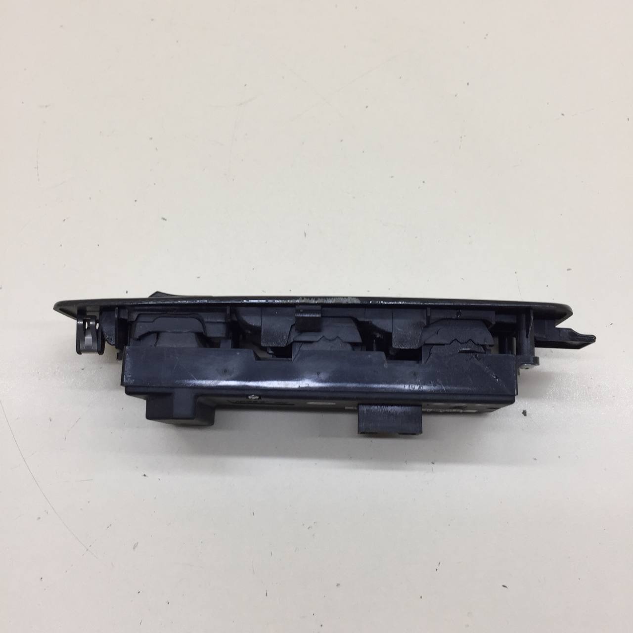 Блок управления стеклоподъемниками Geely MK 2008-2015