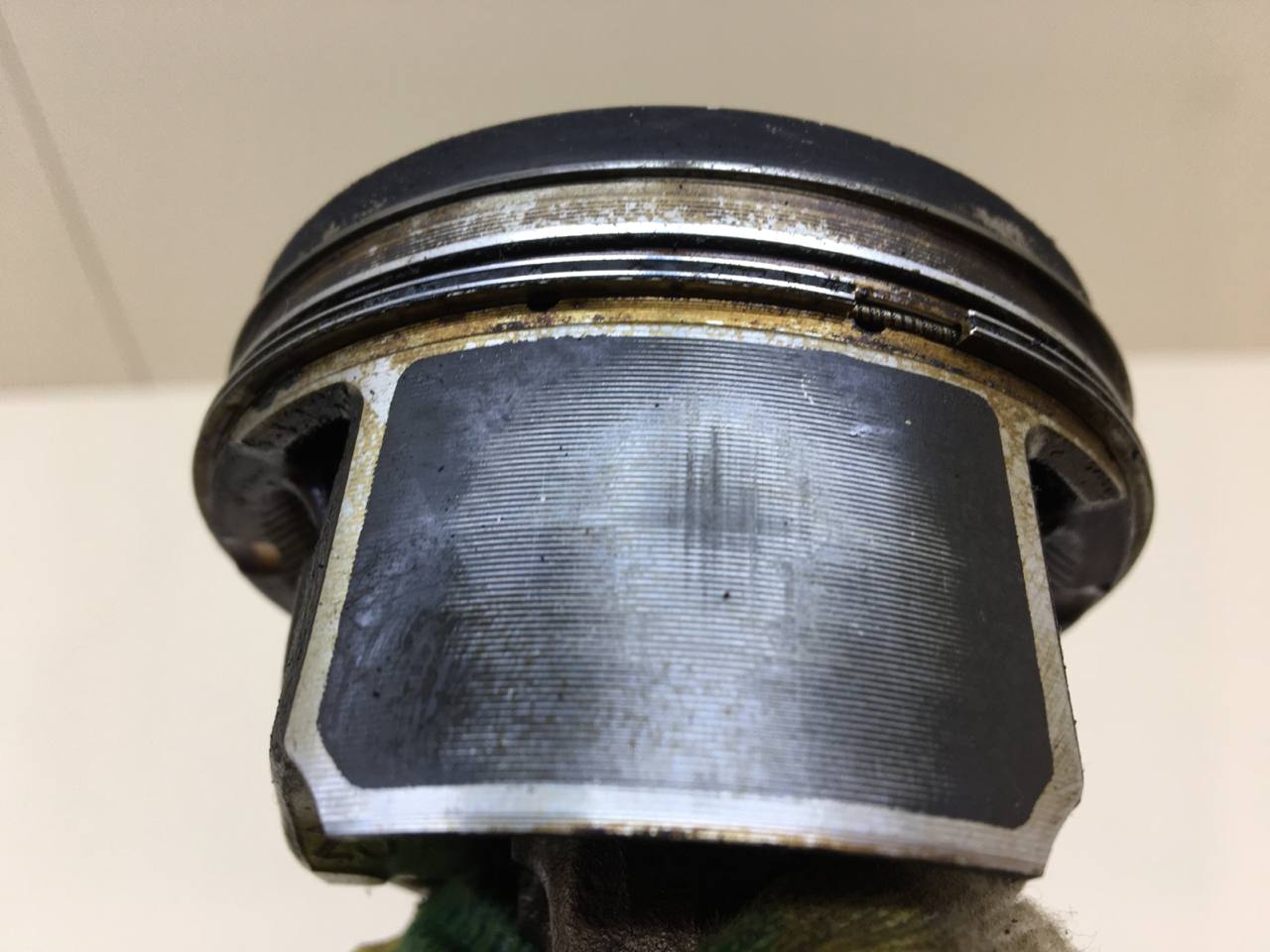 Поршень с шатуном Volkswagen Passat B7 2011-2015