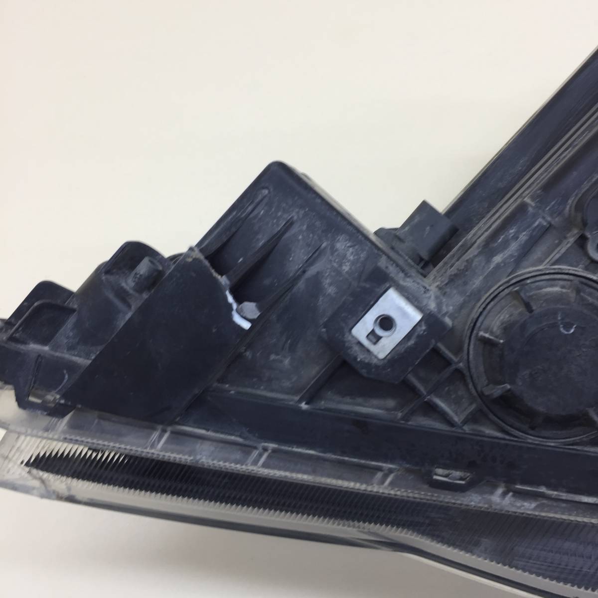 Фара правая Haval H6 2014-2020