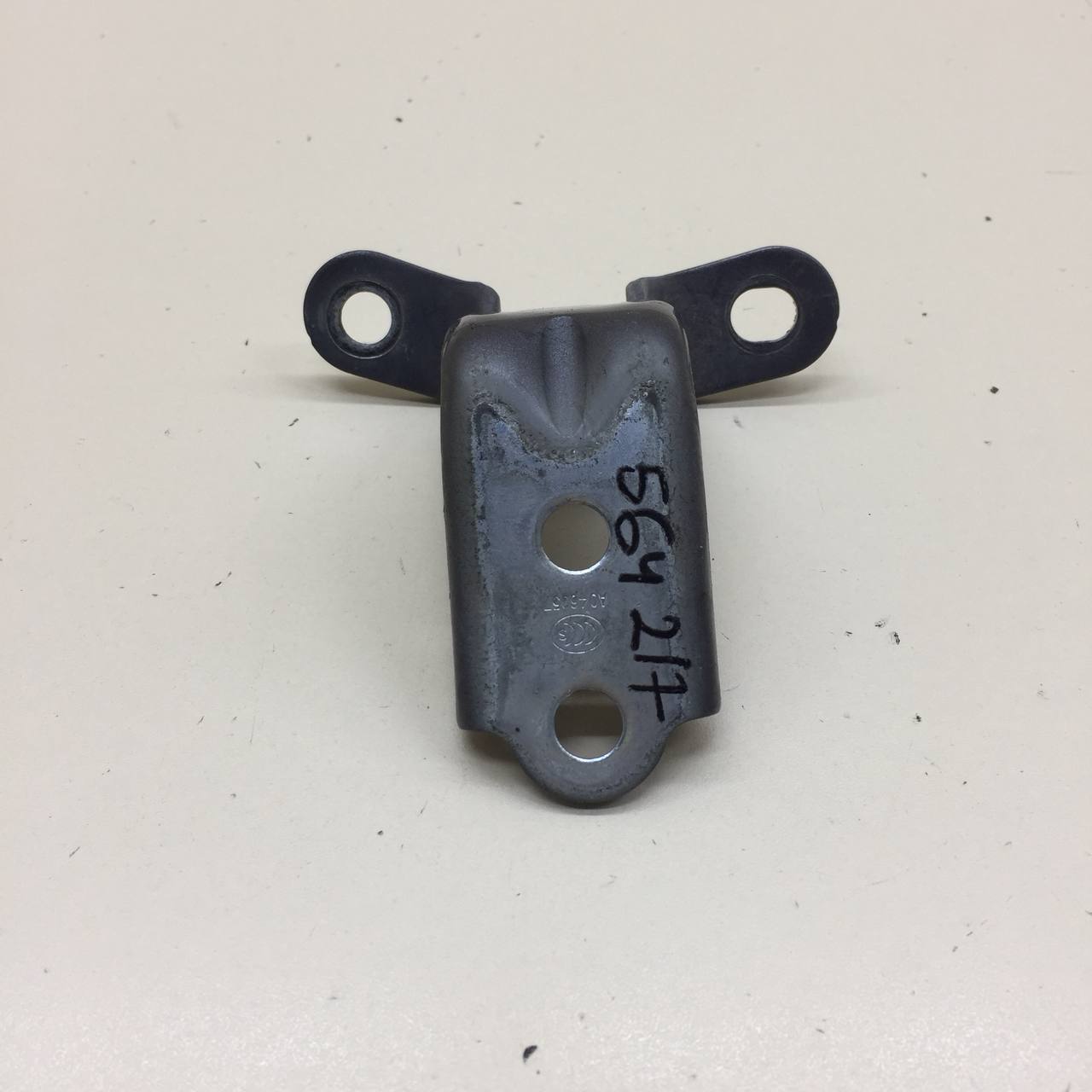 Петля двери задней левой нижняя Hyundai Solaris (RB) 2010-2017