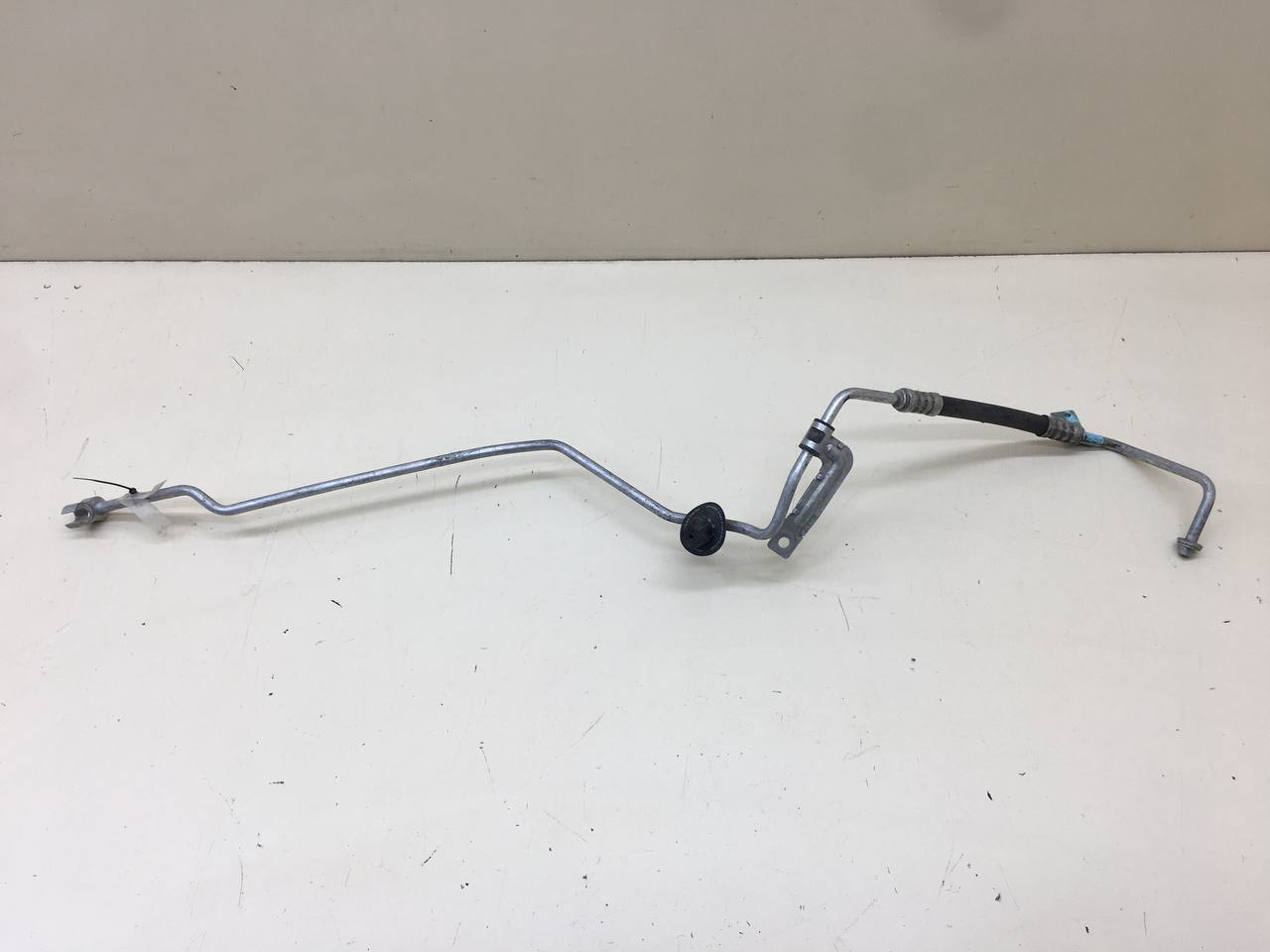 Трубка кондиционера Jeep Grand Cherokee (WK2) 2010>