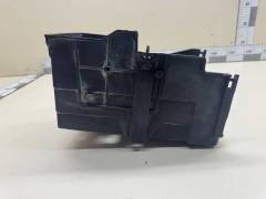 Крепление АКБ (корпус / подставка) Ford Focus 2 (DB) 2008-2011