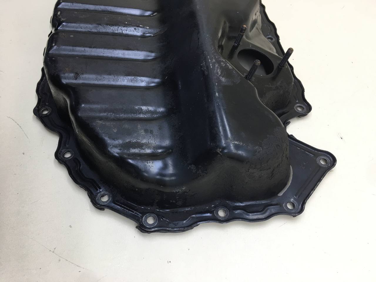 Поддон масляный двигателя Volkswagen Golf 6 (5K) 2009-2013