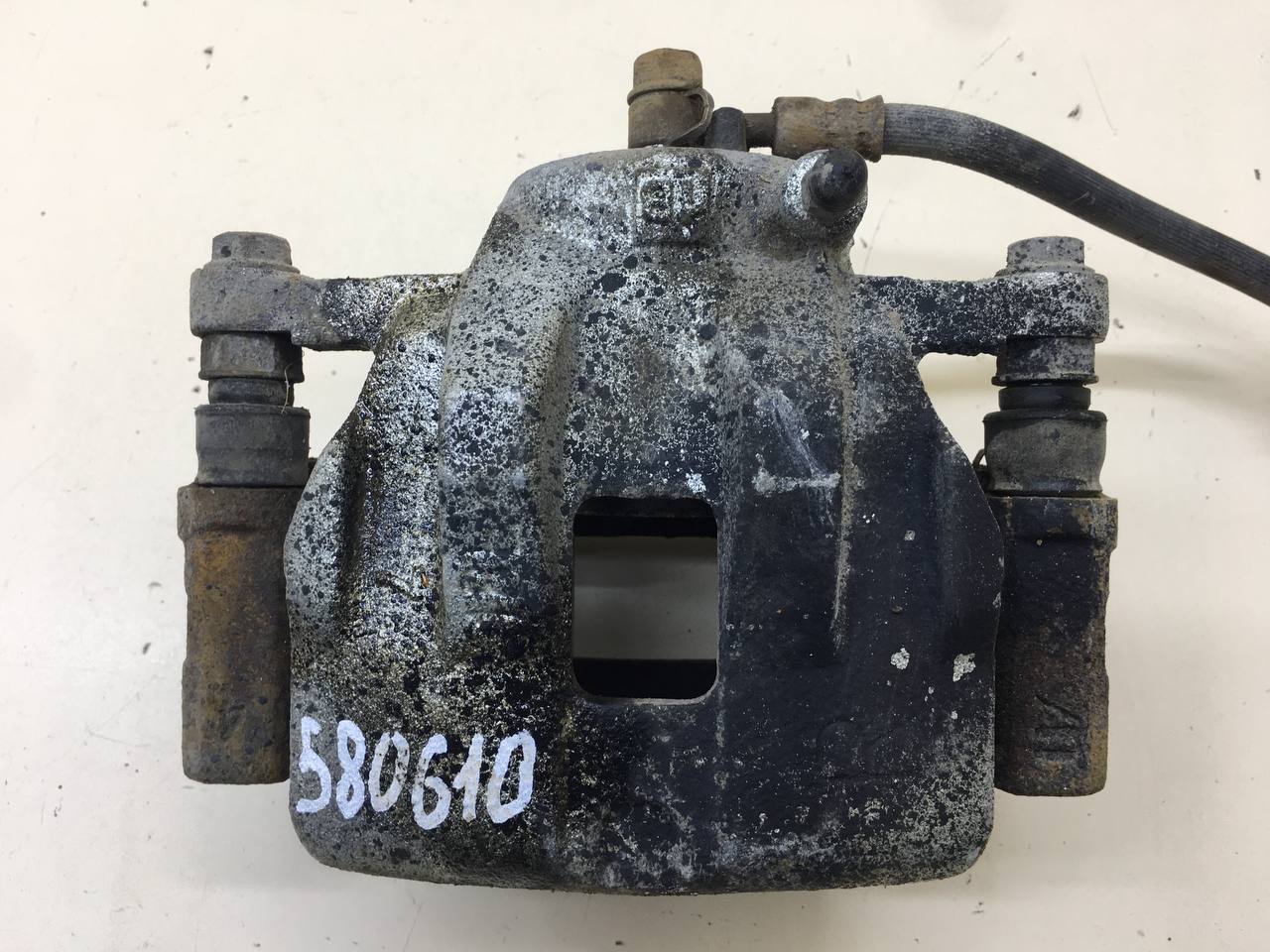 Суппорт передний правый Suzuki Grand Vitara 2005-2015