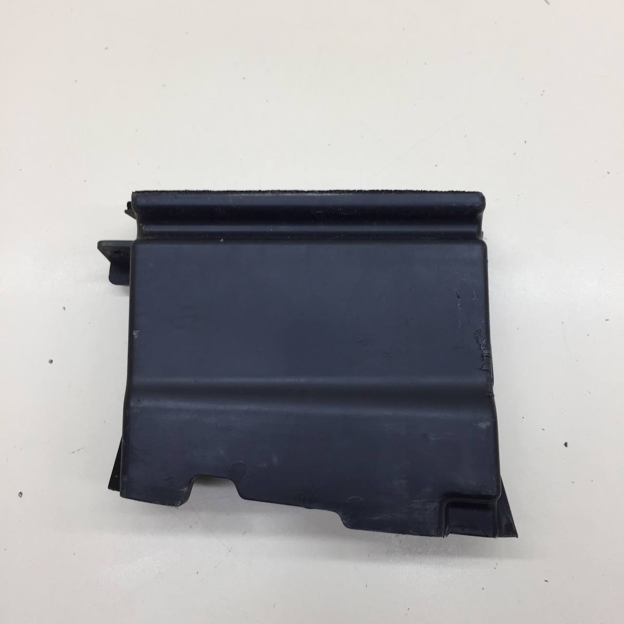 Воздуховод радиатора Changan UNI-T 2023>