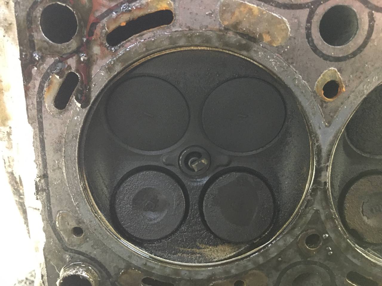 Головка блока цилиндров Chevrolet Aveo T250 2005-2011