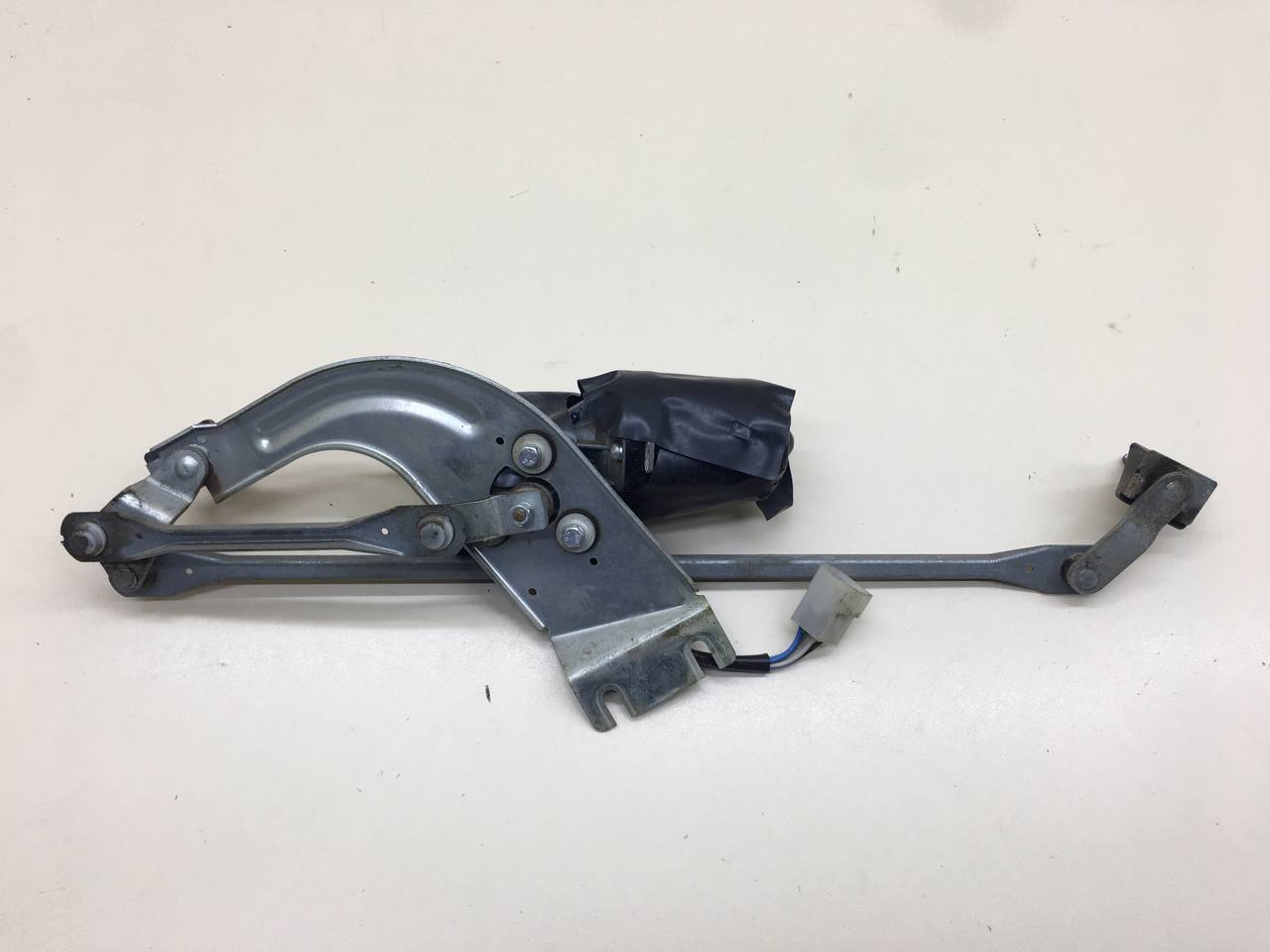 Трапеция стеклоочистителей Lada Niva 4х4 2121 1977-2021