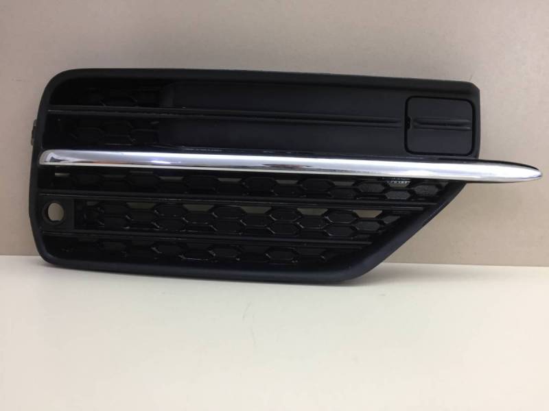 Решетка в бампер правая Volvo XC90 2015>