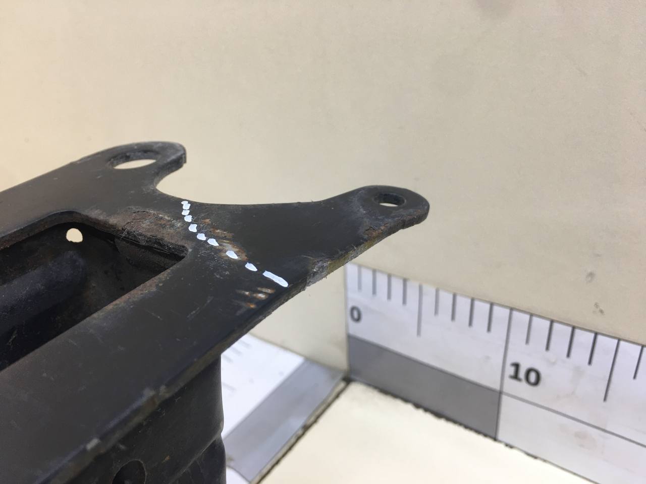 Усилитель переднего бампера Skoda Fabia (5J) 2007-2014