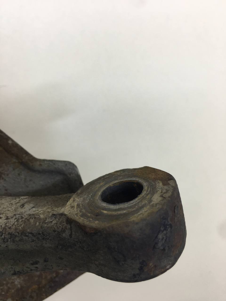 Кулак поворотный передний правый Chevrolet Aveo T250 2005-2011