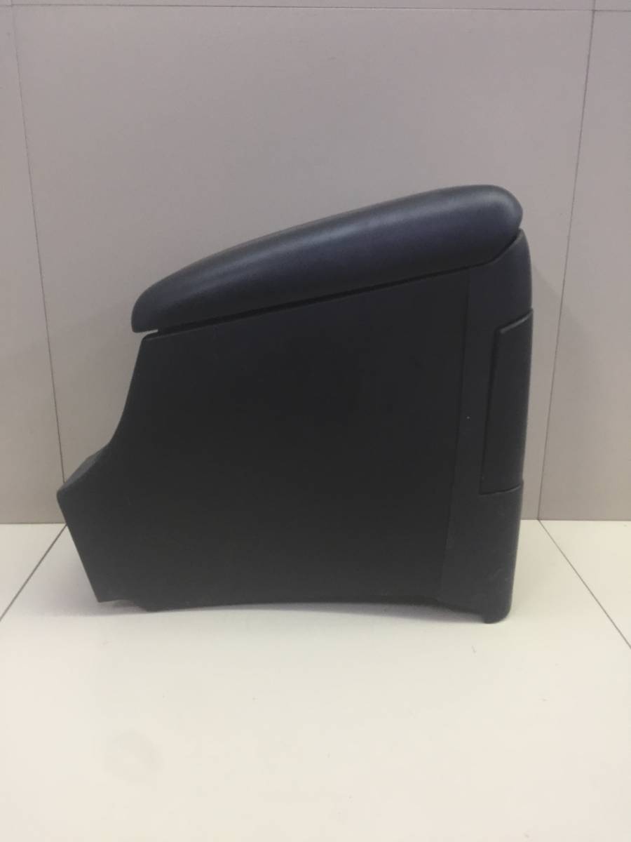 Подлокотник Great Wall H3 2010-2016