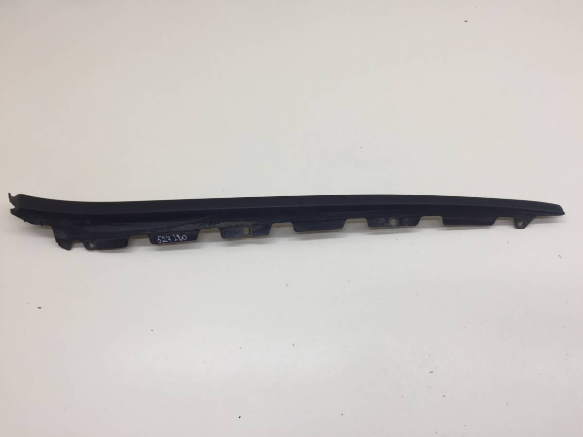 Молдинг лобового стекла Fiat Albea 2002-2012