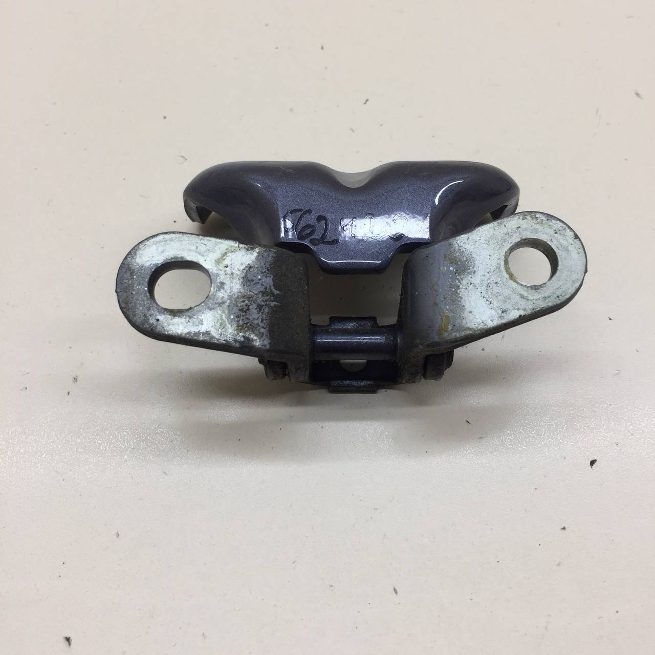 Петля двери задней правой верхняя Hyundai Tucson (TL) 2015-2021