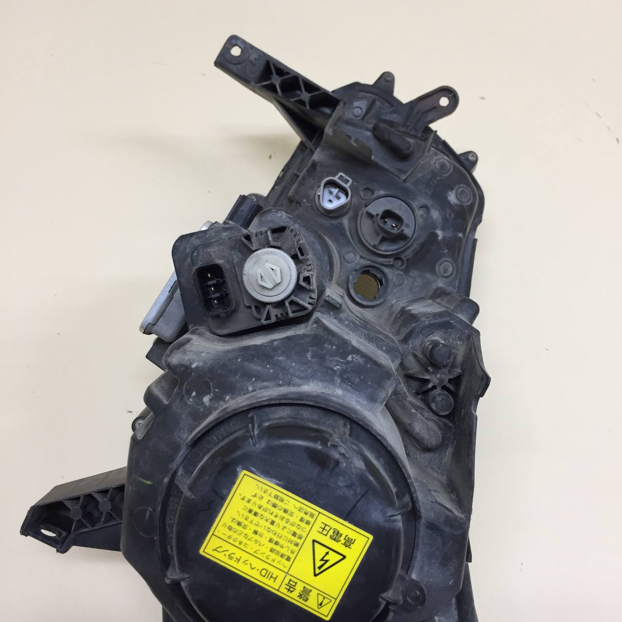 Фара правая Nissan DAYZ (B21W) 2013-2019