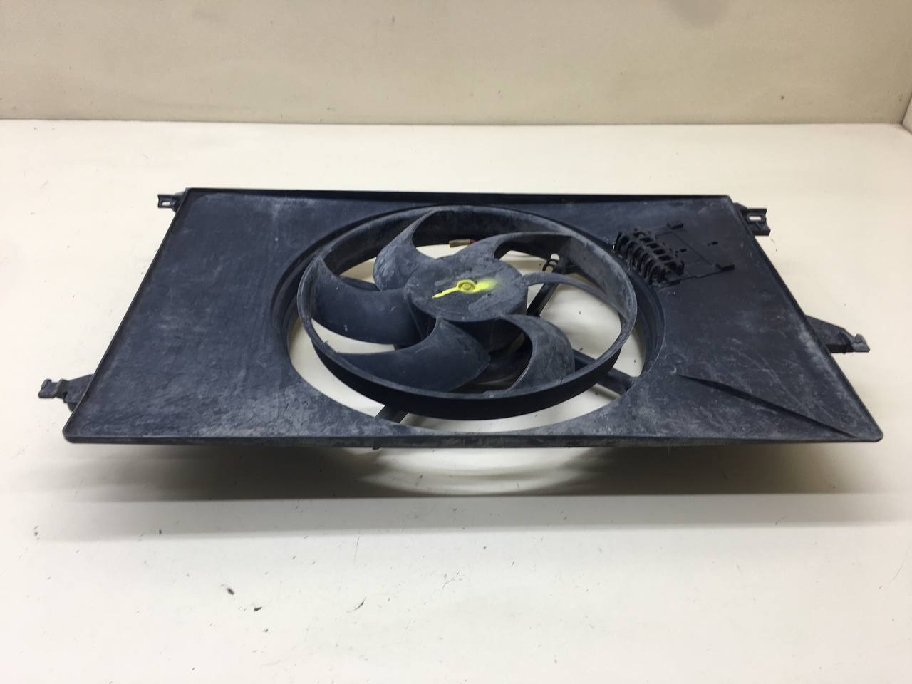 Диффузор вентилятора Opel Vectra (C) 2002-2008