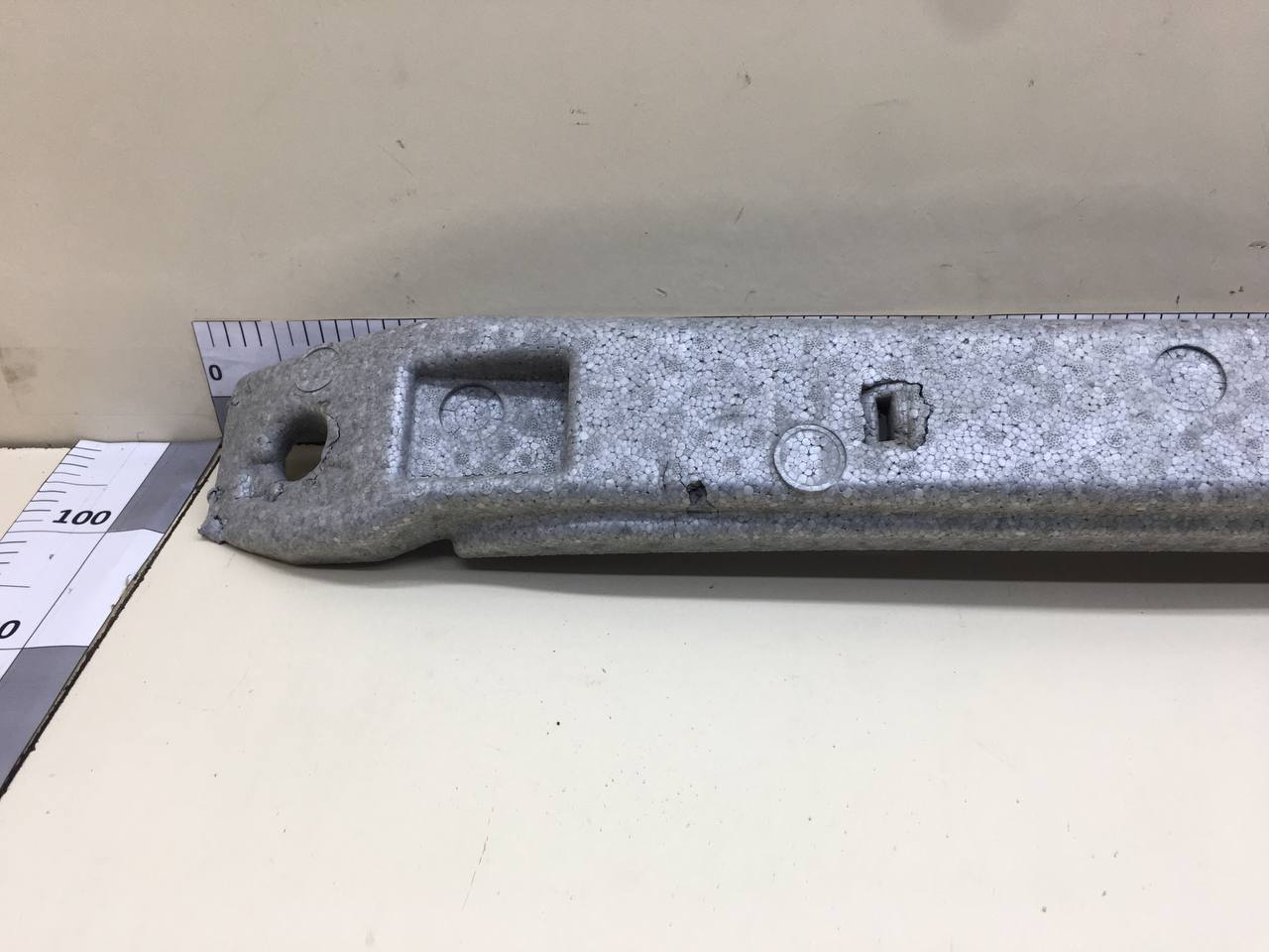 Наполнитель переднего бампера Chevrolet Spark (M300) 2010-2015