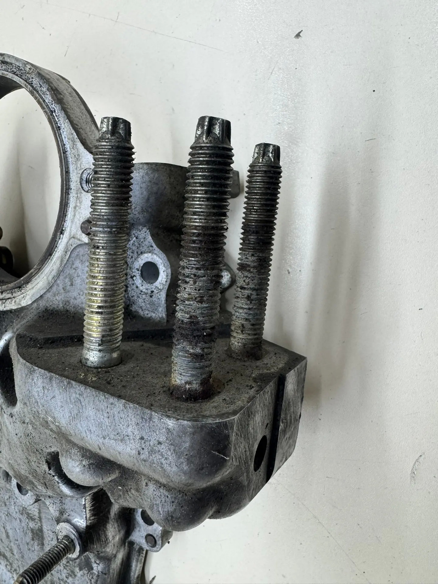 Крышка двигателя передняя Mazda CX-5 (KE) 2011-2017