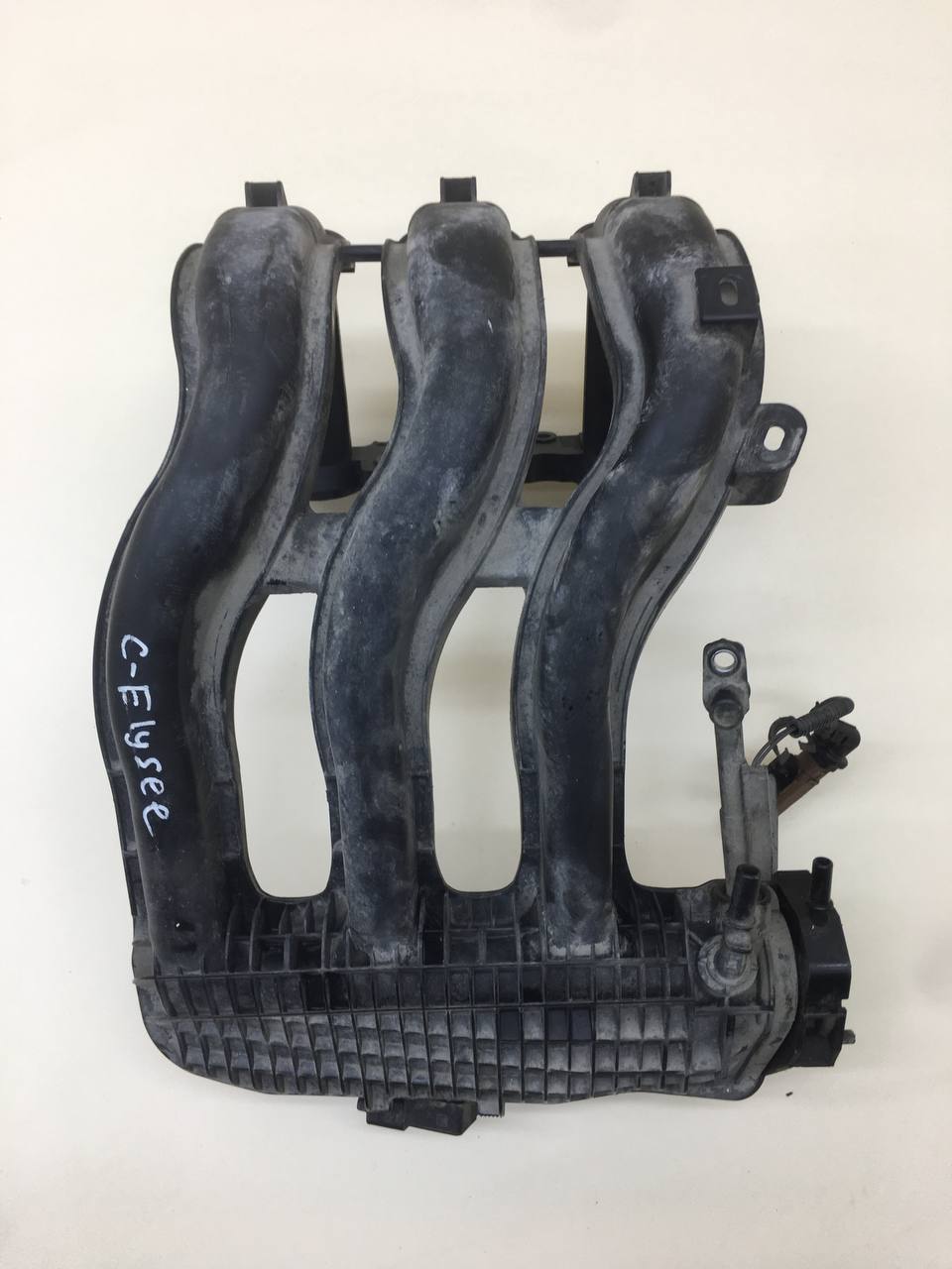 Коллектор впускной Citroen C-Elysee 2012-2017