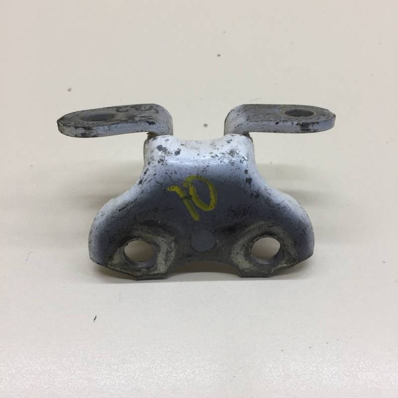 Петля двери передней правой нижняя Lexus ES (XV60) 2012>