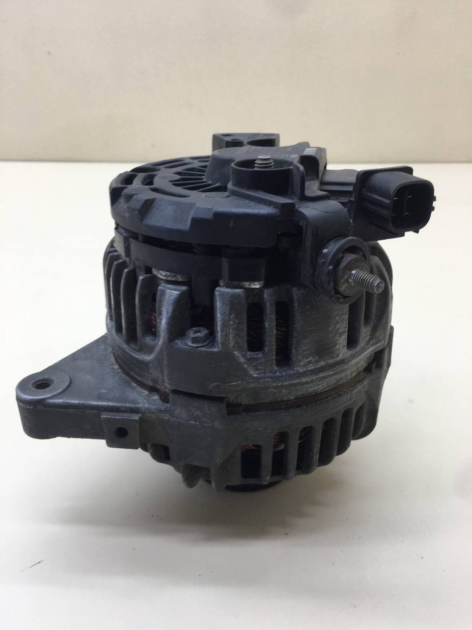 Генератор Toyota Corolla E120 2001-2007