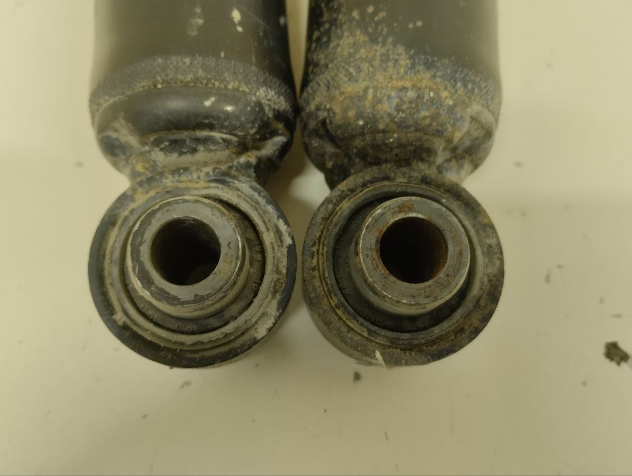 Амортизатор задний Nissan Qashqai (J11) 2014>