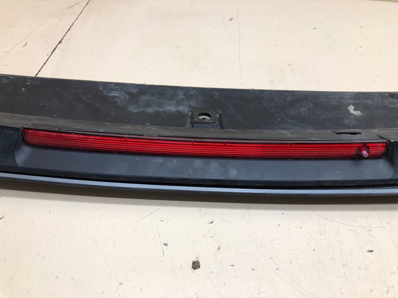 Спойлер (дефлектор) крышки багажника Porsche Cayenne 2003-2010