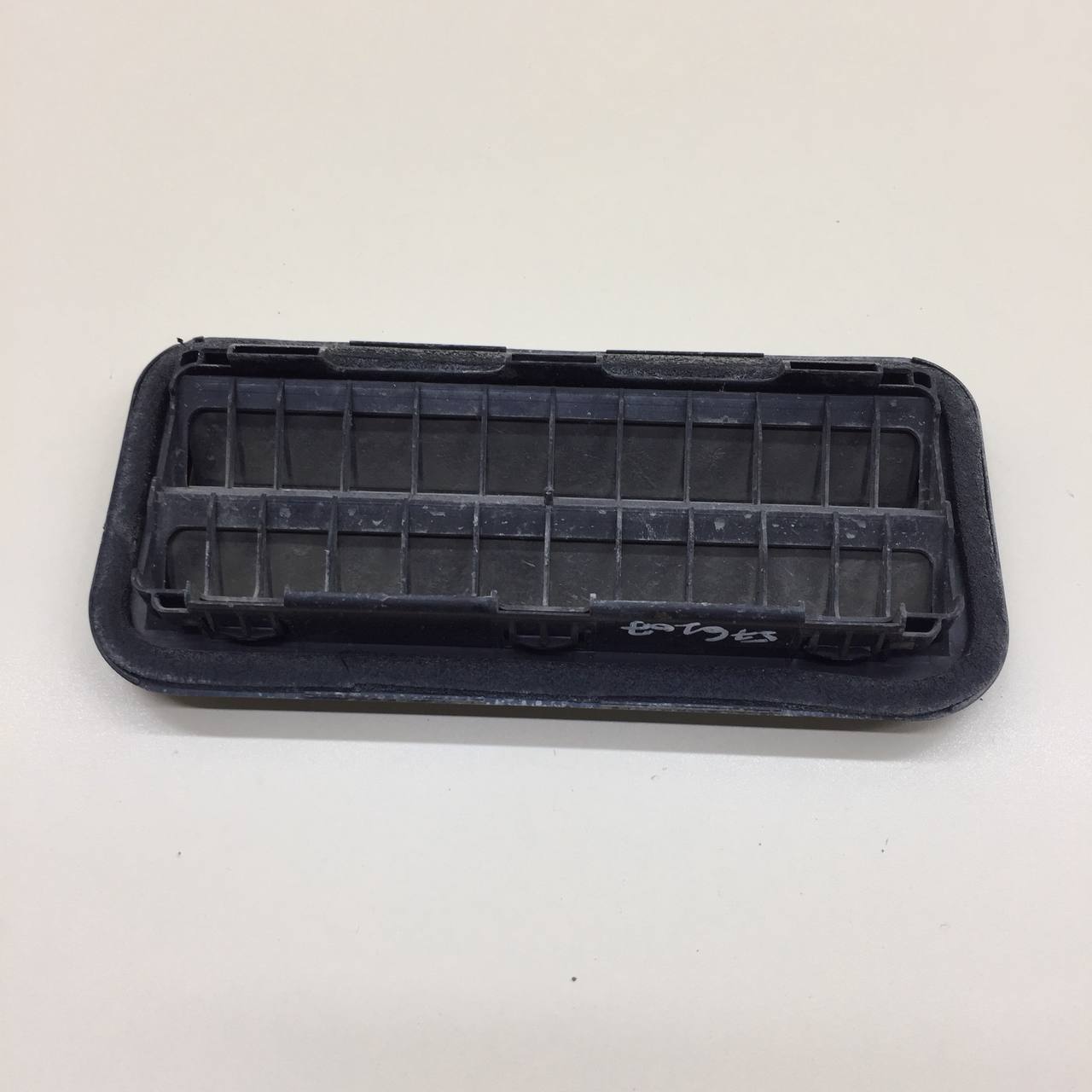 Решетка вентиляционная Hyundai Solaris (HCR) 2017-2020