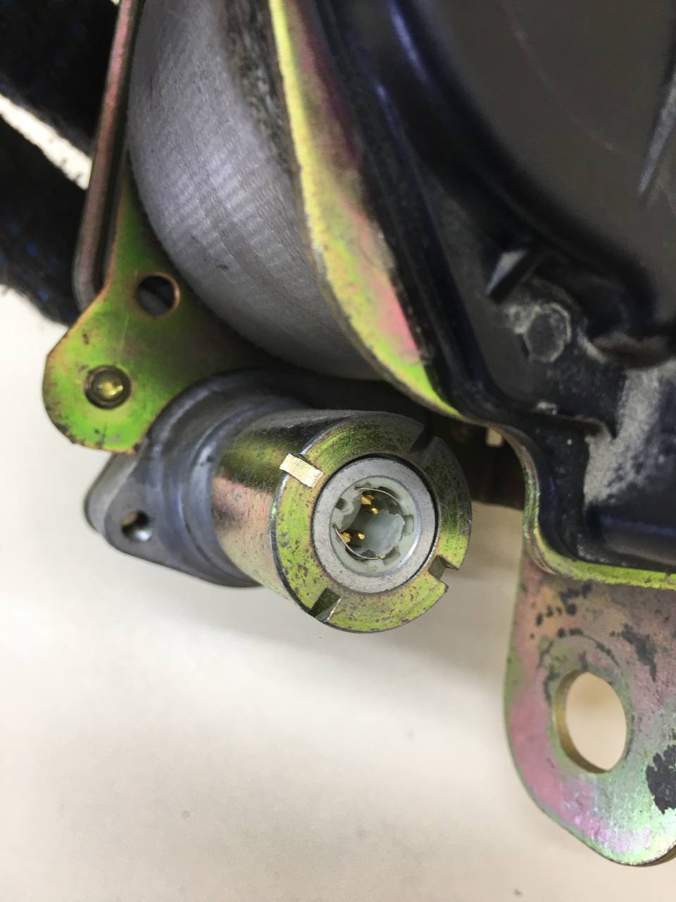 Ремень безопасности с пиропатроном Geely MK Cross 2011>