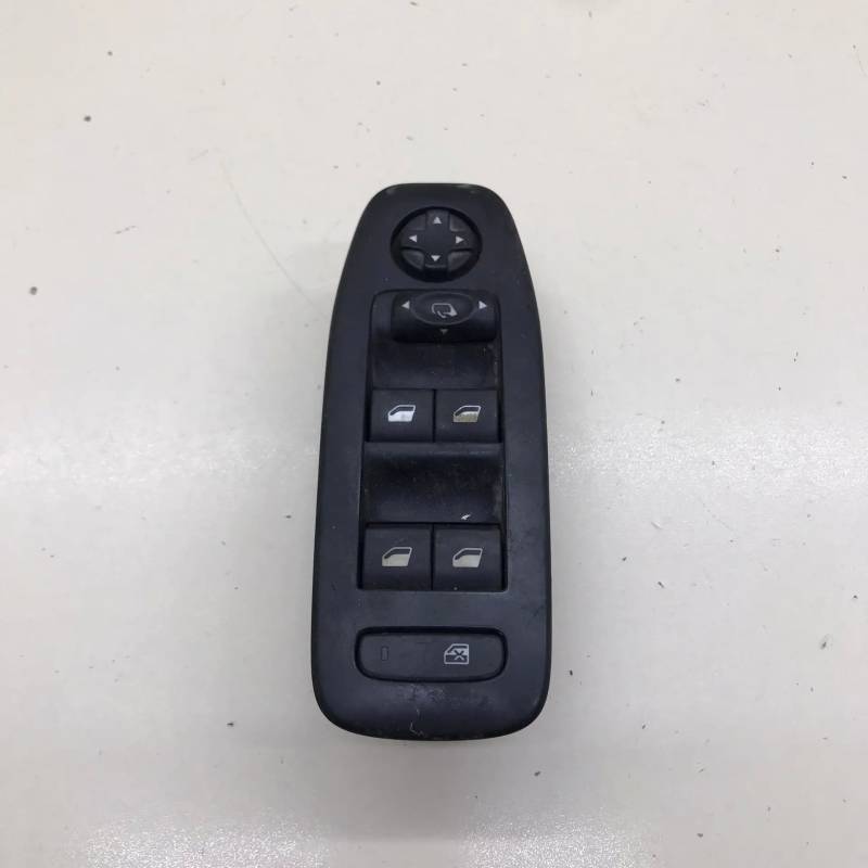 Блок управления стеклоподъемниками Peugeot 208 2012>