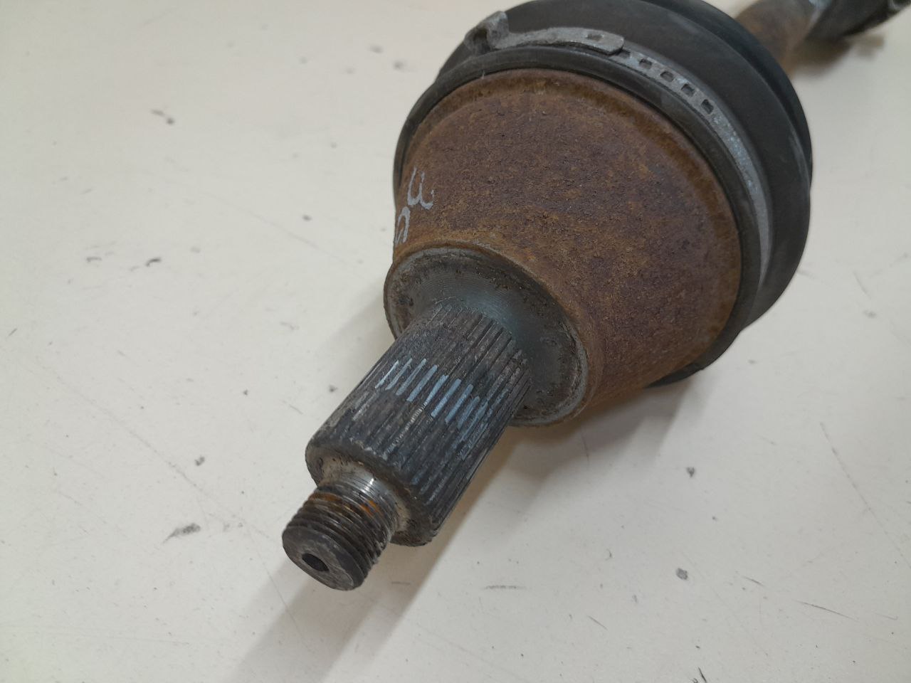 Полуось передняя левая Skoda Fabia (5J) 2007-2014