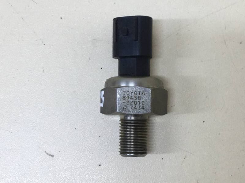 Датчик давления топлива Lexus LS460 (XF40) 2006-2017