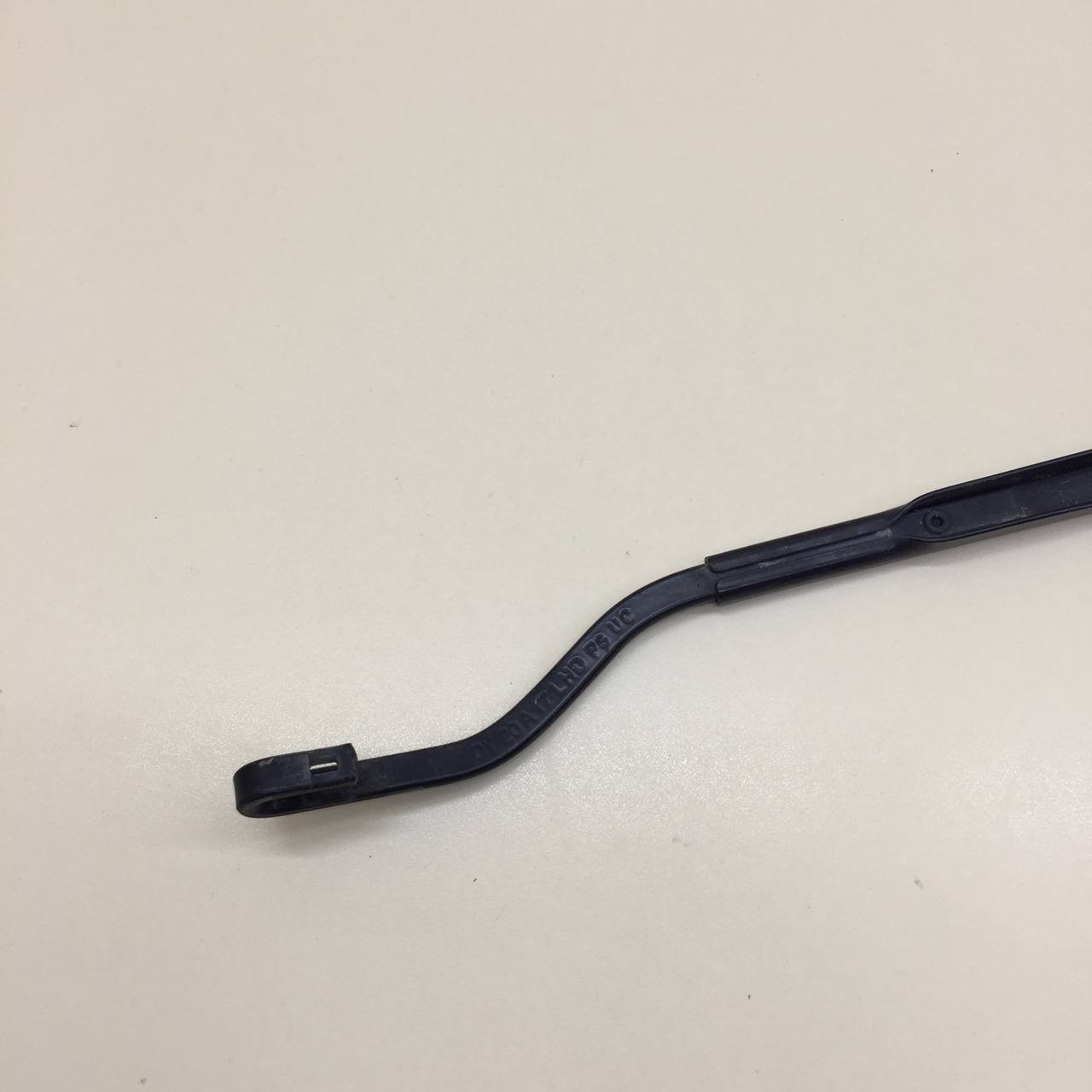 Поводок стеклоочистителя передний правый Kia Rio 4 (FB) 2017>