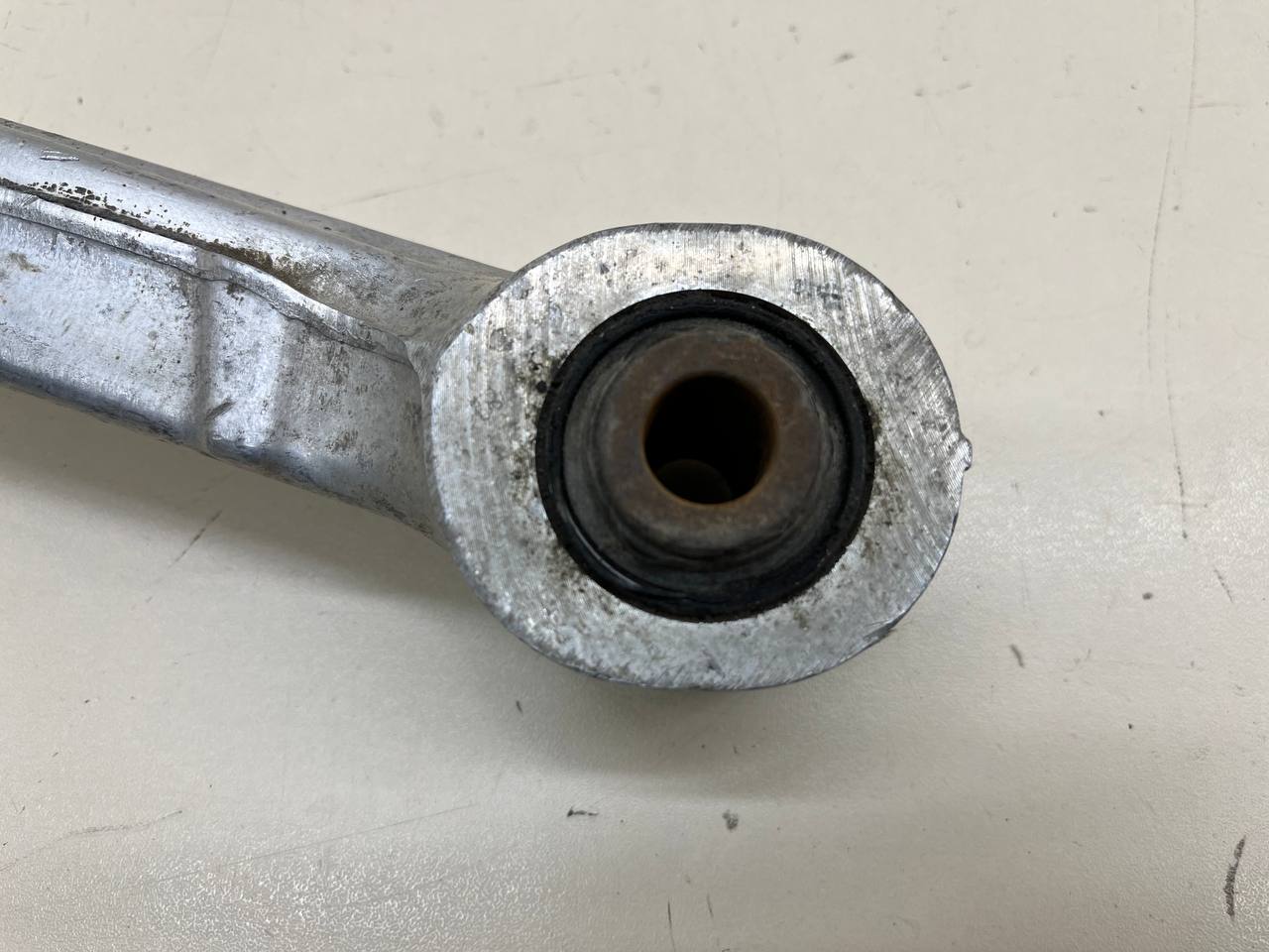 Рычаг задний поперечный Nissan Qashqai (J10) 2006-2013