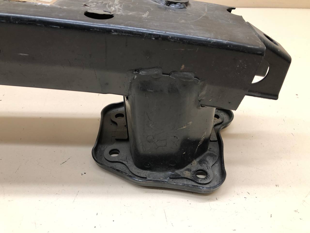 Усилитель заднего бампера Subaru B9 Tribeca (WX/W10) 2004-2008