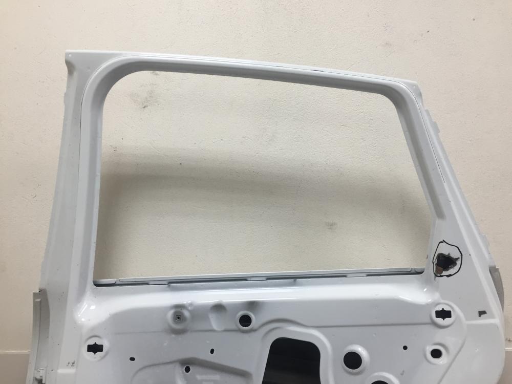 Дверь задняя правая Porsche Macan 2013>