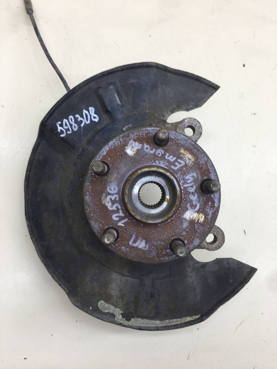 Кулак поворотный передний правый Geely Emgrand EC7 2008>