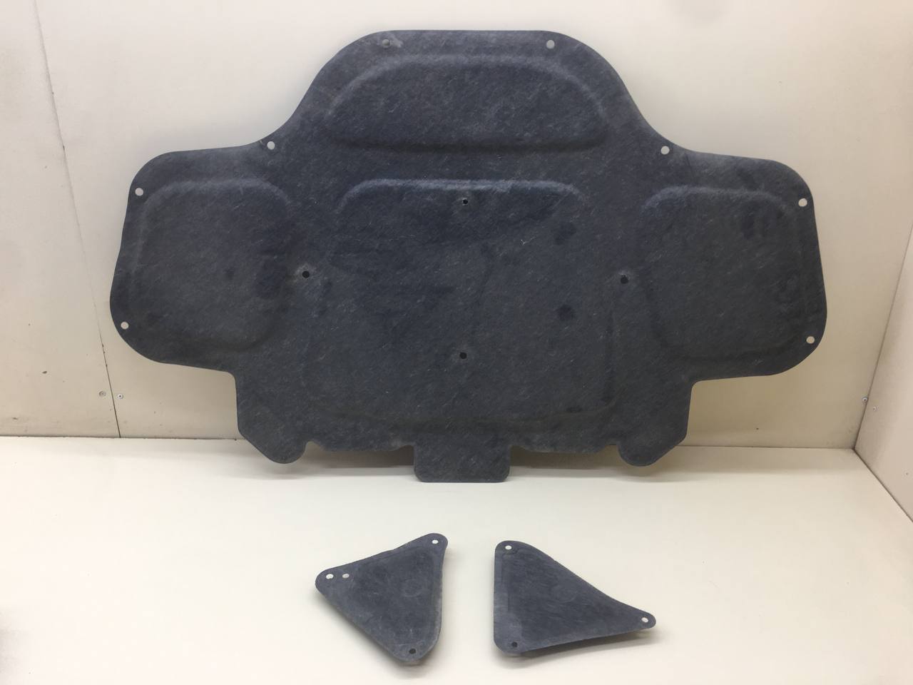 Шумоизоляция капота BMW X7 G07 2018>