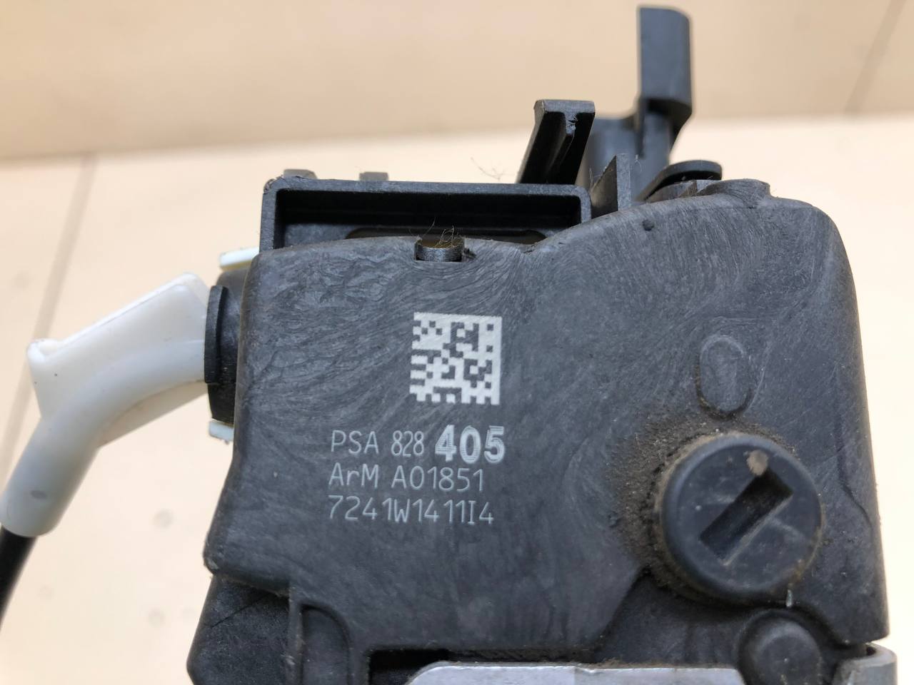 Замок двери передней правой Citroen Berlingo (FIRST) (M59) 2002-2012