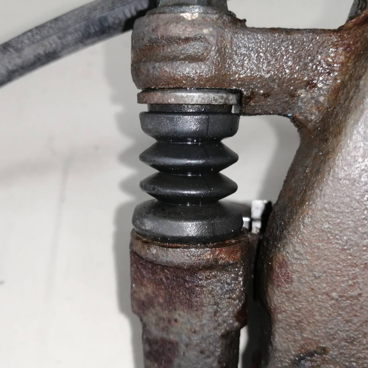 Суппорт передний правый Chery QQ6 S21 (S21) 2006-2011