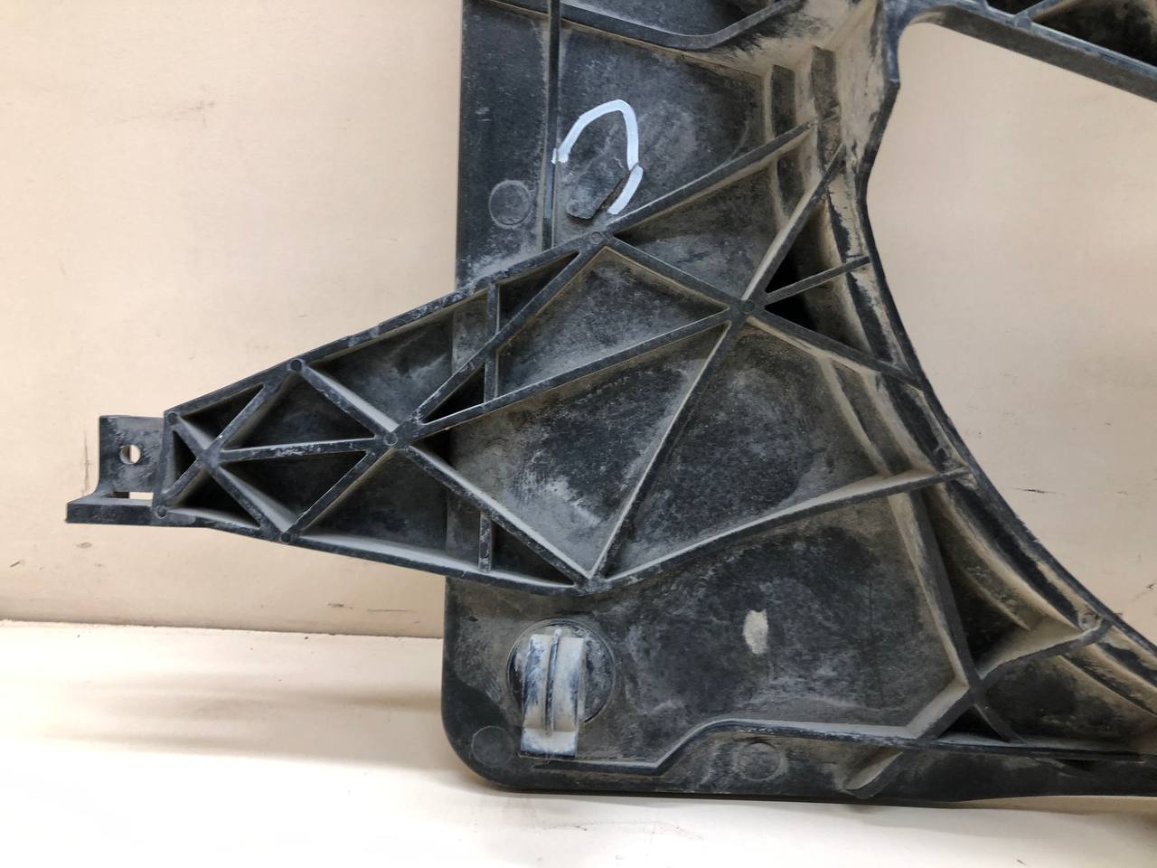 Диффузор вентилятора Nissan Qashqai+2 (JJ10) 2008-2014