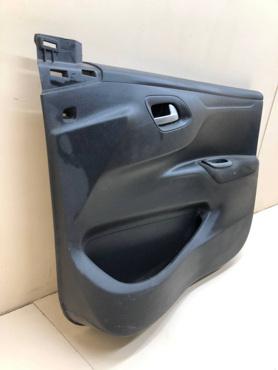 Обшивка двери передней правой Citroen C-Elysee 2012-2017