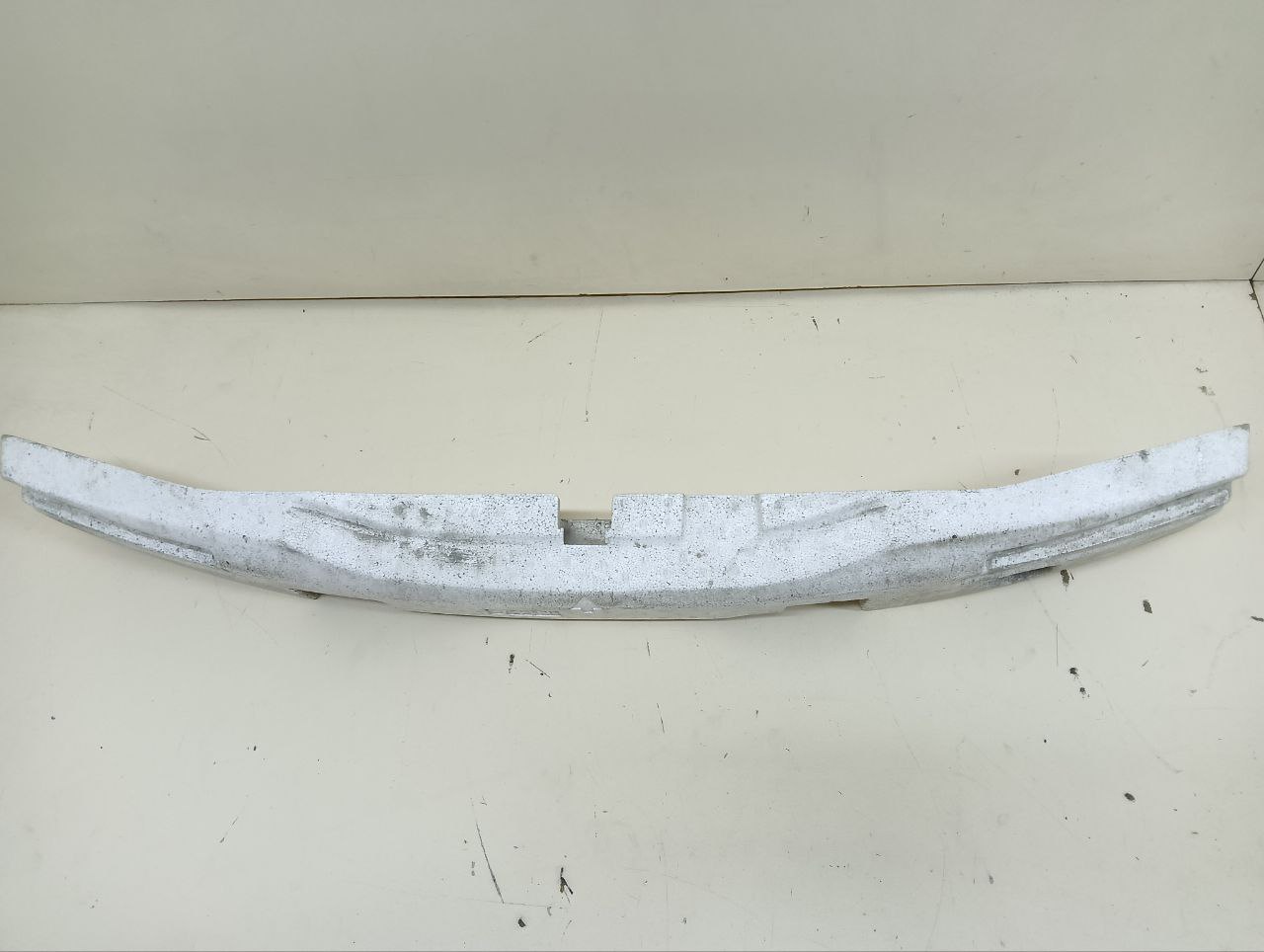 Наполнитель переднего бампера Toyota Crown Majesta (S180) 2004-2009